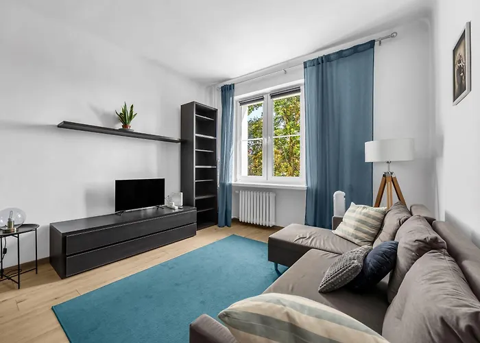 Lejlighed Zoliborz - Trams & Parks Nearby - By Rentujemy Warszawa