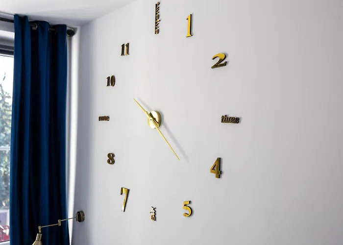 Zoliborz - Trams & Parks Nearby - By Rentujemy Warszawa