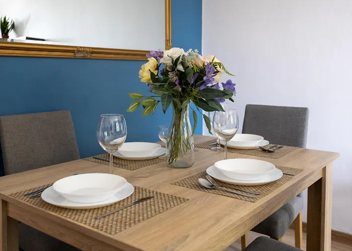 Zoliborz - Trams & Parks Nearby - By Rentujemy *