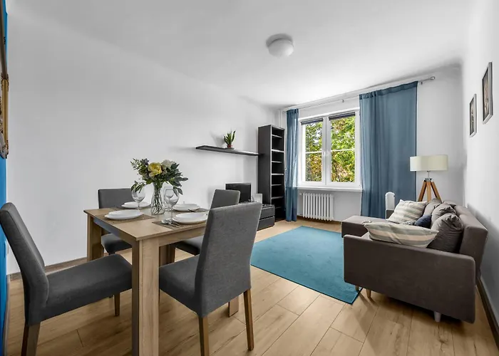 Zoliborz - Trams & Parks Nearby - By Rentujemy *