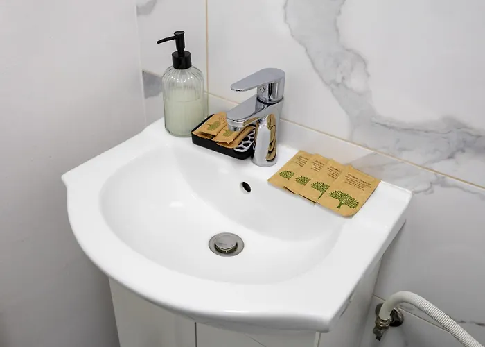 Zoliborz - Trams & Parks Nearby - By Rentujemy Lejlighed